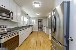 403 Oakland Dr, La Fayette, GA 30728 - Photo 13