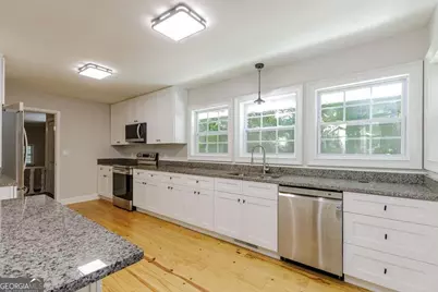 403 Oakland Drive, La Fayette, GA 30728 - Photo 11