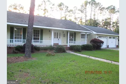 2500 Pin Oak Street, Jesup, GA 31546 - Photo 1