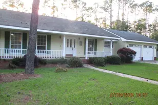 2500 Pin Oak St, Jesup, GA 31546 - Photo 1