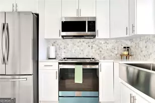56 Holly Rd, Atlanta, GA 30314 - Photo 19