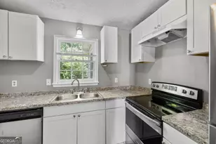 410 Charter Ct, Lawrenceville, GA 30046 - Photo 9