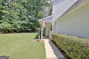 1359 Fischer Rd, Sharpsburg, GA 30277 - Photo 3
