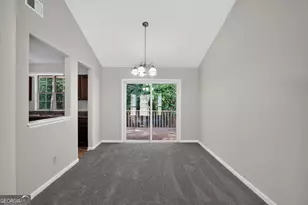 2045 Marbut Forest Dr, Lithonia, GA 30058 - Photo 23