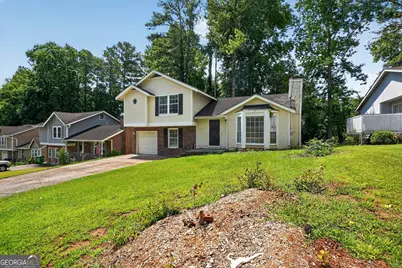 2045 Marbut Forest Drive, Lithonia, GA 30058 - Photo 11