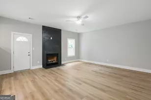 759 Mountain Ridge Way S, Lithonia, GA 30058 - Photo 15