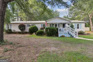 124 Edgewater Dr, Bloomingdale, GA 31302 - Photo 1