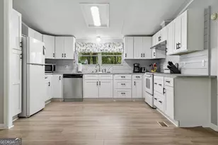 124 Edgewater Dr, Bloomingdale, GA 31302 - Photo 9