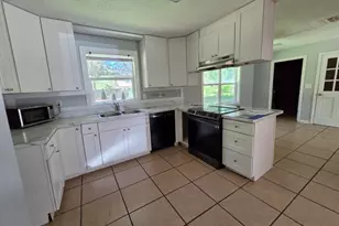 504 Martha Dr, Saint Marys, GA 31558 - Photo 9