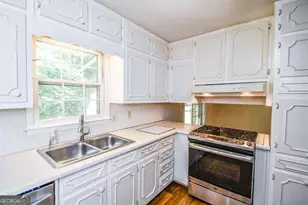 1397 Ridgewood Dr SW, Lilburn, GA 30047 - Photo 9
