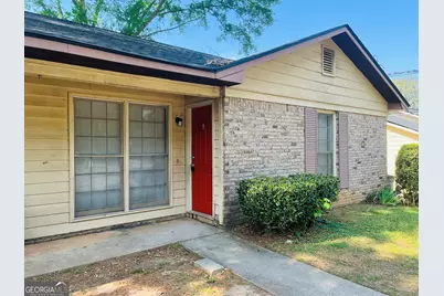 104 Peactree Court #UNIT A, Lagrange, GA 30241 - Photo 1