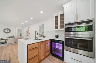 6335 Aberdeen Dr NE, Atlanta, GA 30328 - Photo 15