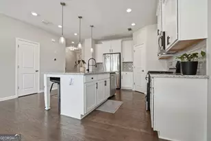 504 Elm Bluff Way, Lawrenceville, GA 30043 - Photo 5