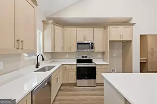 180 Edwards Rd, Clarkesville, GA 30523 - Photo 9