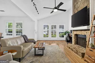 1125 Capital Club Cir NE, Brookhaven, GA 30319 - Photo 7