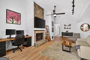 1125 Capital Club Cir NE, Brookhaven, GA 30319 - Photo 11