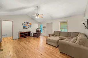 1048 Birdseye View, Locust Grove, GA 30248 - Photo 43