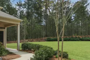 369 Sandy Springs Dr, Griffin, GA 30223 - Photo 3