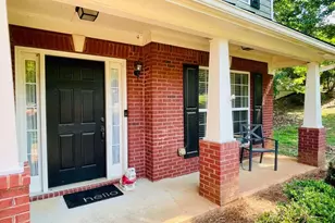 933 Vinings Dr, Winder, GA 30680 - Photo 5