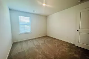 4005 Berry Farm Ct, Loganville, GA 30052 - Photo 7