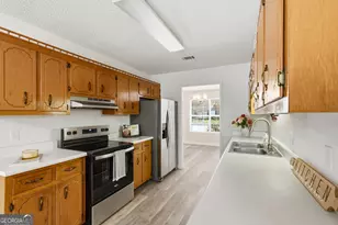 107 E Mills Ave, Hinesville, GA 31313 - Photo 15