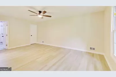 18 Regal Way NW, Lawrenceville, GA 30044 - Photo 13