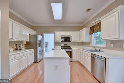 2172 Woodbriar Drive, Buford, GA 30518 - Photo 15