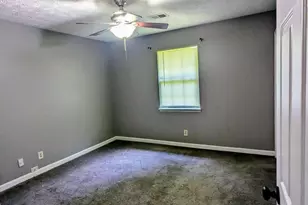 5695 Liberty Rd, Union City, GA 30291 - Photo 9