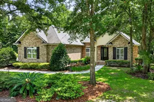 639 Chastain Cir, Richmond Hill, GA 31324 - Photo 1