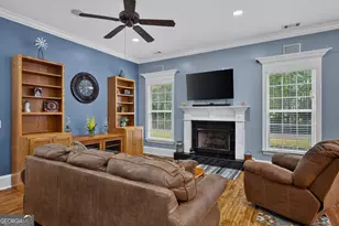 639 Chastain Cir, Richmond Hill, GA 31324 - Photo 21