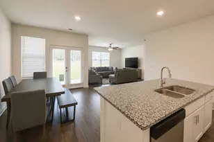 236 Sullivan St, Hampton, GA 30228 - Photo 7