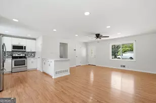 110 Pointview Ct, Tyrone, GA 30290 - Photo 7