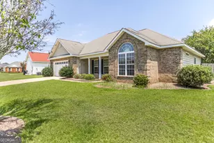 310 Falkirk Dr, Warner Robins, GA 31088 - Photo 3