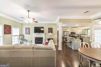 310 Falkirk Drive, Warner Robins, GA 31088 - Photo 9
