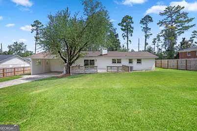 1203 Lakeview Dr, Valdosta, GA 31602 - Photo 61