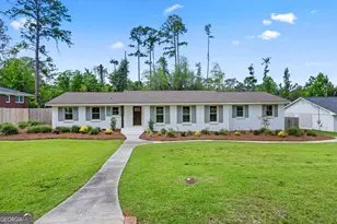 1203 Lakeview Dr, Valdosta, GA 31602 - Photo 3
