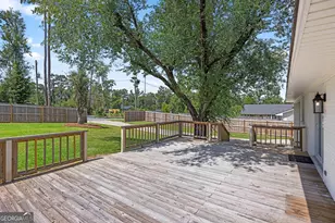 1203 Lakeview Dr, Valdosta, GA 31602 - Photo 55