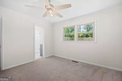 1203 Lakeview Dr, Valdosta, GA 31602 - Photo 45