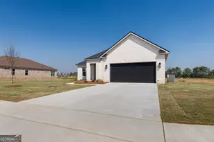 207 Farmland Circle, Perry, GA 31069 - Photo 3