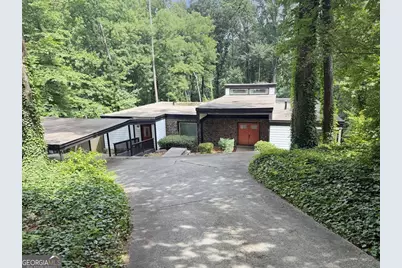 2788 Galahad Drive NE, Atlanta, GA 30345 - Photo 9