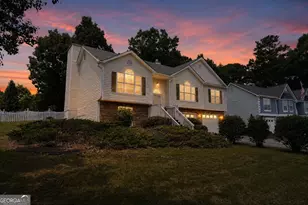 10683 Redbud Ln, Jonesboro, GA 30238 - Photo 3