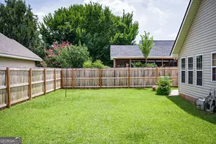 204 Deerfield Cir, Warner Robins, GA 31088 - Photo 15