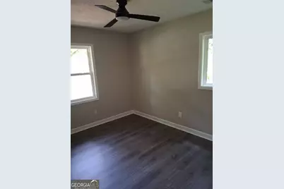 8229 Queens Drive, Jonesboro, GA 30238 - Photo 13