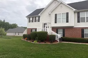 300 Vineyard Ridge Ln, Griffin, GA 30223 - Photo 1