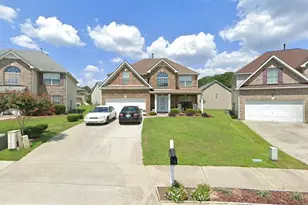718 Florigen Ln, Fairburn, GA 30213 - Photo 1