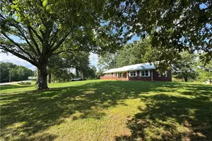 1049 Ben Higgins Rd, Dahlonega, GA 30533 - Photo 13