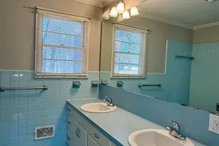 209 W Park Ave, Valdosta, GA 31602 - Photo 11