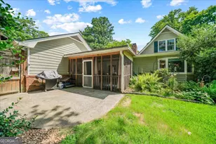 1843 Mountain Creek Dr, Stone Mountain, GA 30087 - Photo 9