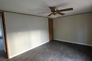 711 Deloach Ml Rd, Claxton, GA 30417 - Photo 3