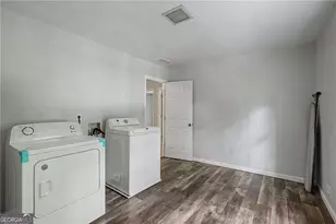 4044 Jewelers Ct SW, Lilburn, GA 30047 - Photo 29